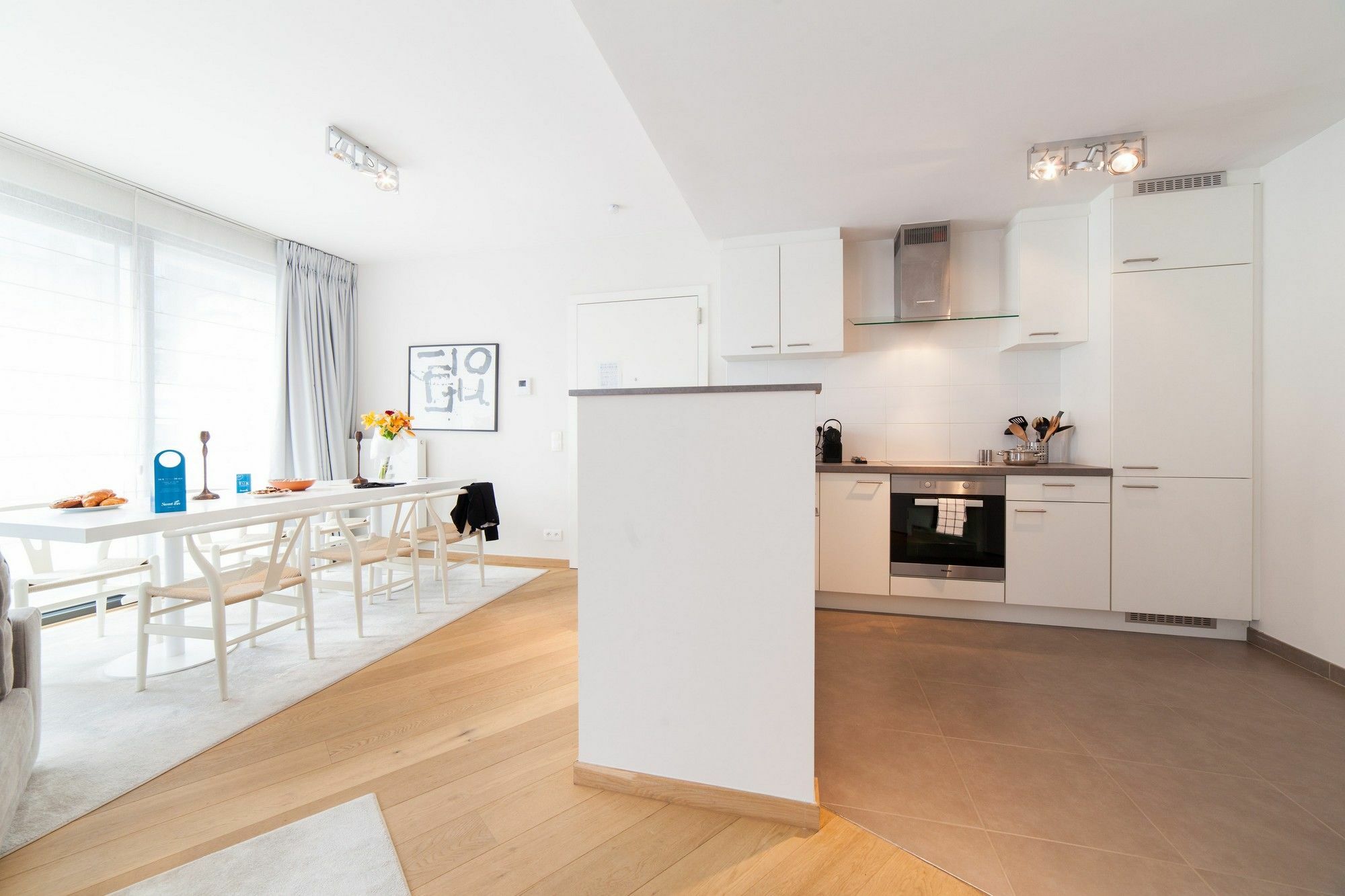Sweet Inn Apartments - Madou Брюссель Екстер'єр фото