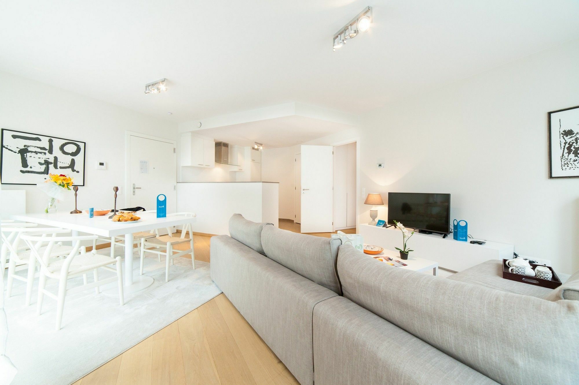 Sweet Inn Apartments - Madou Брюссель Екстер'єр фото
