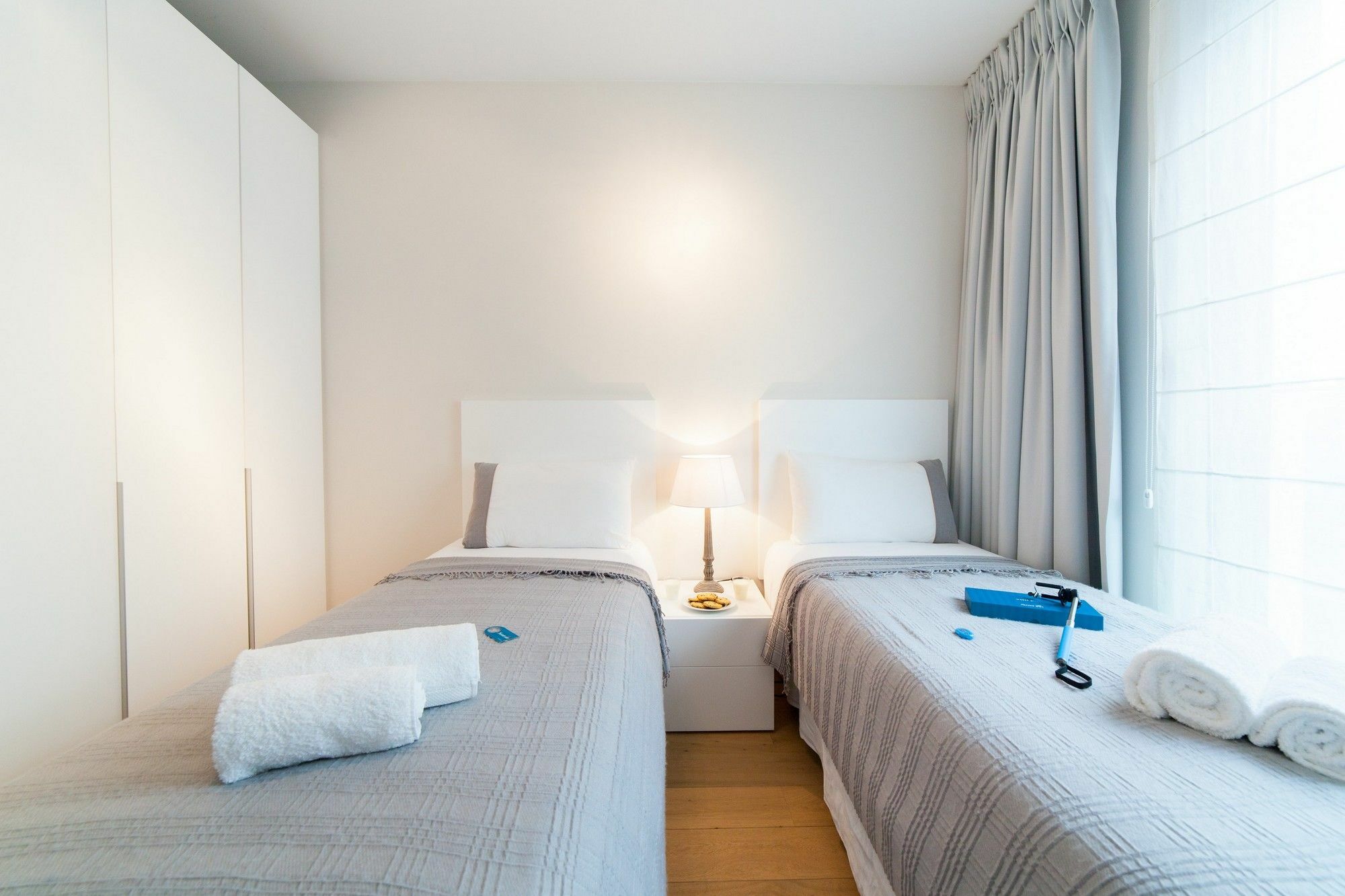Sweet Inn Apartments - Madou Брюссель Екстер'єр фото